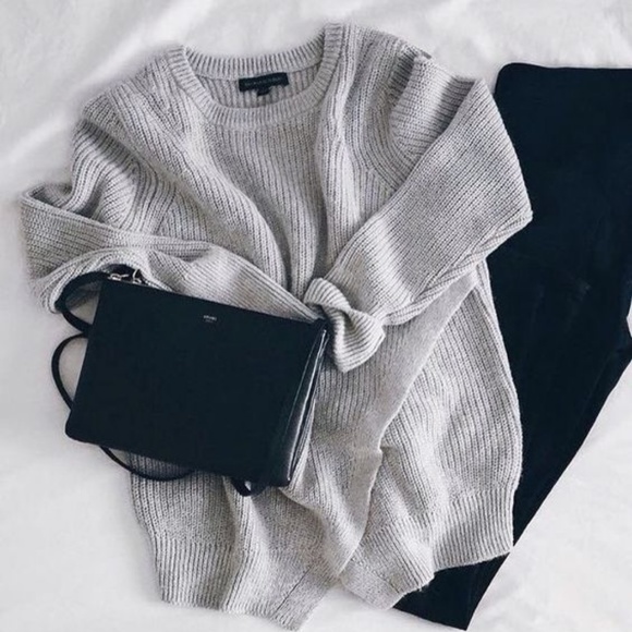 Neutral Mystery Box Of Tops - Picture 5 of 8